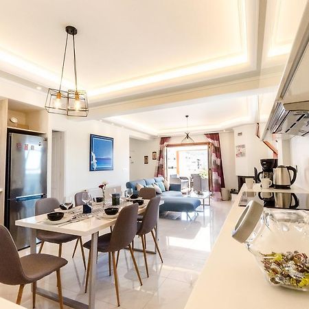 Leo - Unique Glyfada Apartment Атина Екстериор снимка