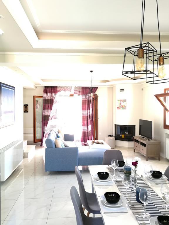 Leo - Unique Glyfada Apartment Атина Екстериор снимка