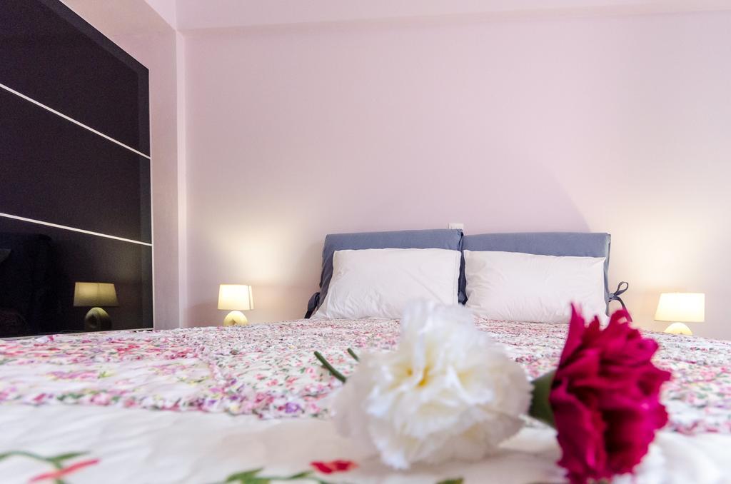 Leo - Unique Glyfada Apartment Атина Екстериор снимка