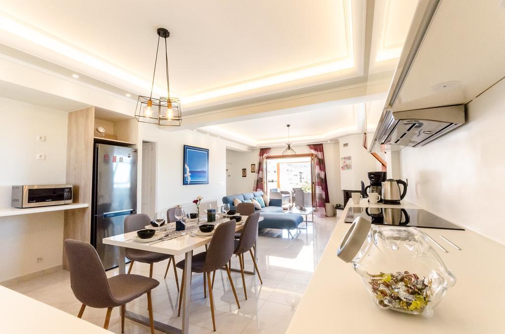 Leo - Unique Glyfada Apartment Атина Екстериор снимка
